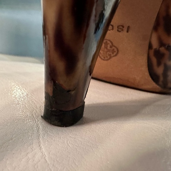 Isola Shoes Heels Cheetah Print Pumps Tan Brown Chain Animal Leopard Print 7.5 - Picture 9 of 16